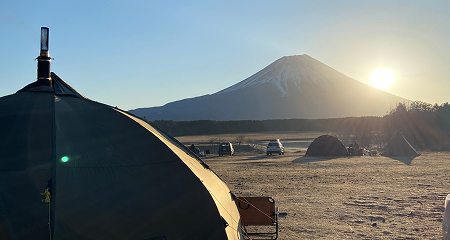 富士山と夕陽の画像