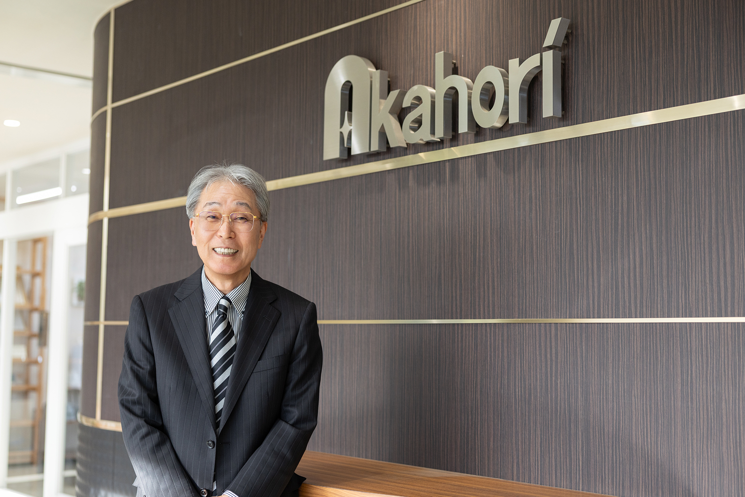 代表　赤堀恭一郎